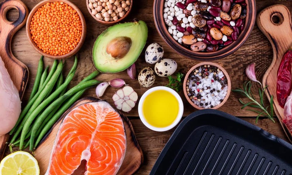 Healthy food cooking. Meat, fish, vegetables,pan for cooking grill. Healthy eating concept Fisch und Fleisch in der Schwangerschaft